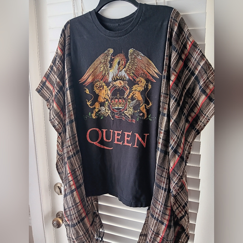 SOLD!!!Upcycled Queen Band Graphic Tee Poncho - Picture 2 of 4
